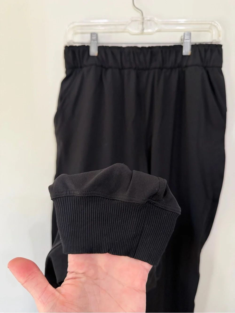 Lululemon Keep Moving Luxtreme Jogger Sweat Pants Black Athleisure Women’s 8